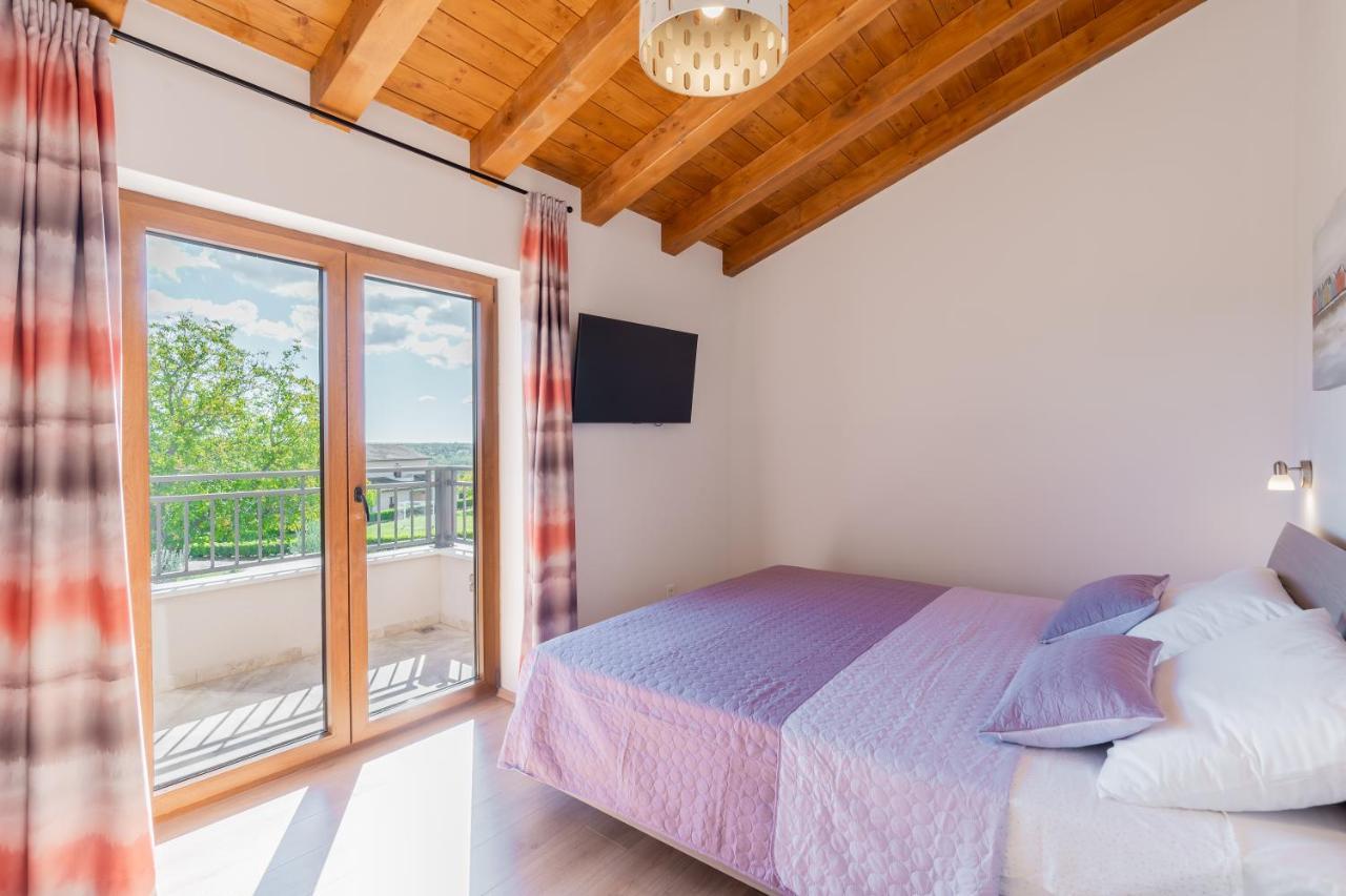 Villa Atop The Village With Stunning View Vižinada Exterior foto