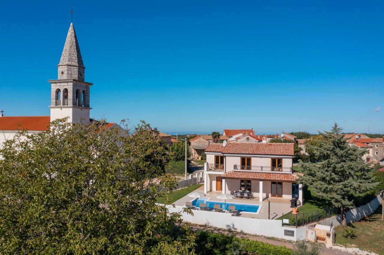 Villa Atop The Village With Stunning View Vižinada Exterior foto