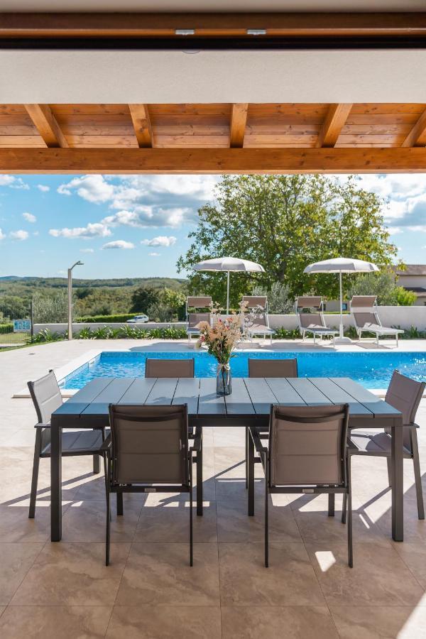 Villa Atop The Village With Stunning View Vižinada Exterior foto