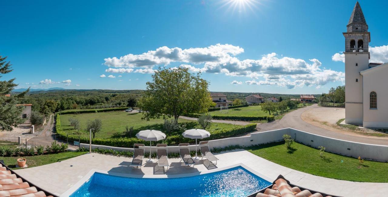 Villa Atop The Village With Stunning View Vižinada Exterior foto