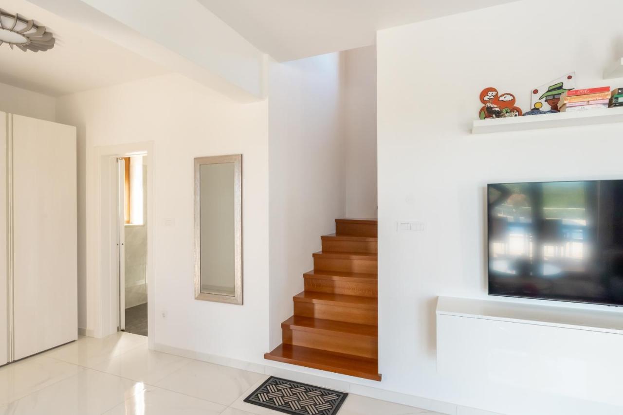 Villa Atop The Village With Stunning View Vižinada Exterior foto