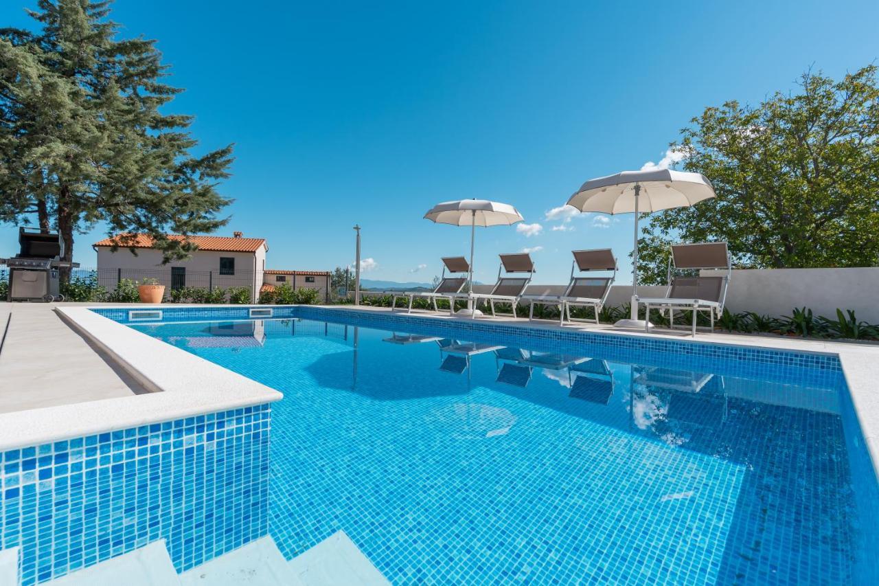 Villa Atop The Village With Stunning View Vižinada Exterior foto