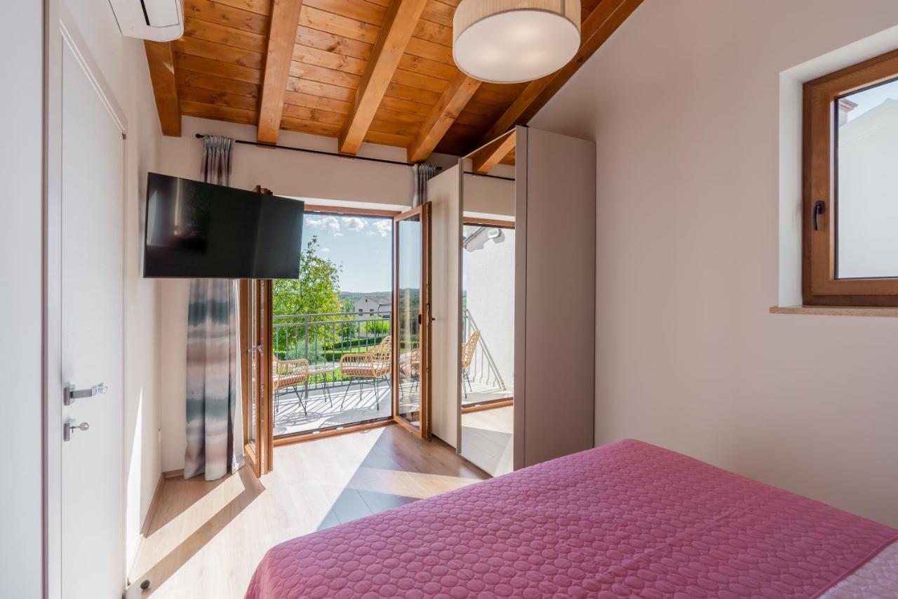 Villa Atop The Village With Stunning View Vižinada Exterior foto