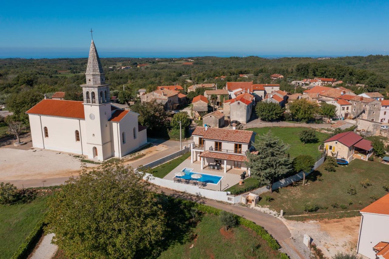 Villa Atop The Village With Stunning View Vižinada Exterior foto